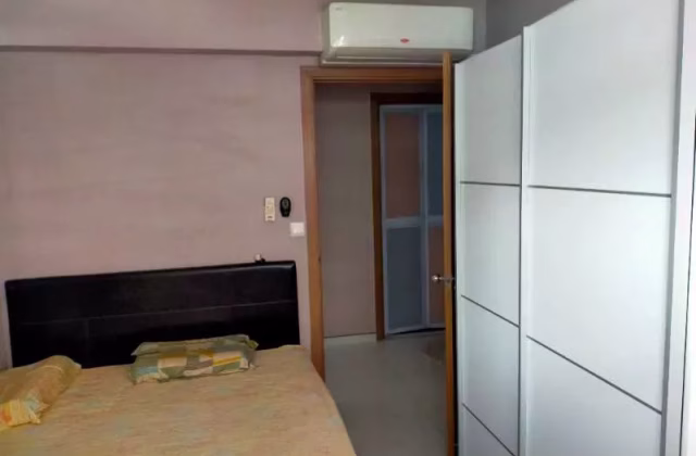 Room Rent • Bukit Batok • 451B Bukit Batok West Avenue 6 • S$550 • 3-Room (2 BR) • Common Room