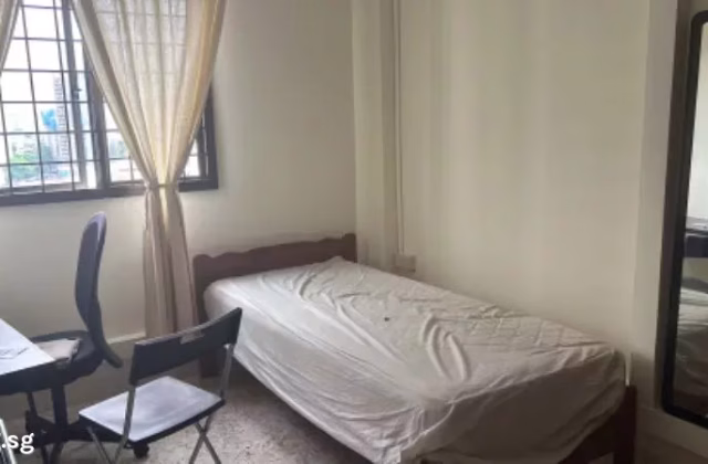 Room Rent • Southern Islands • 662 Buffalo Road • S$900 • 4-Room (3 BR) • Common Room