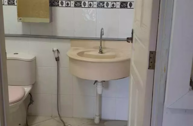 Room Rent • Hougang • 466C Sembawang Drive • S$1499 • 4-Room (3 BR) • Master Room