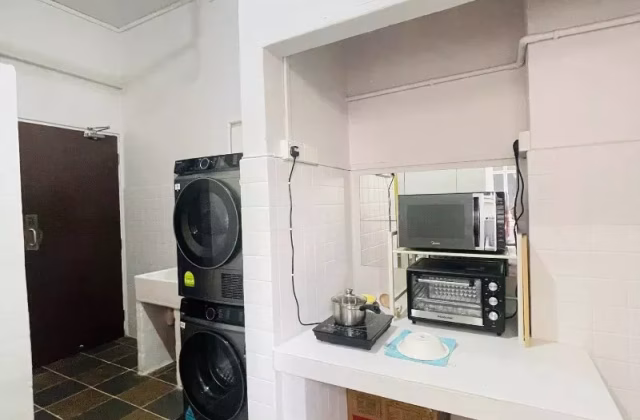 Room Rent • Tampines •  Hoe Chiang Road • S$500 • Shophouse • Room Sharing