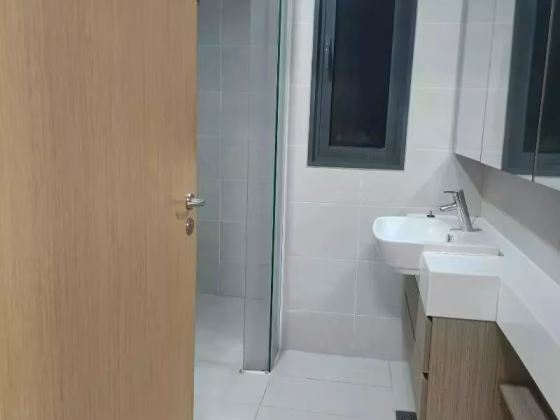 Room Rent • Lim Chu Kang •  The Lakefront Residences • S$2000 • 4-Room (3 BR) • Master Room Photo