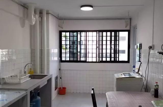 Room Rent • Orchard • 163 Ang Mo Kio Avenue 4 • S$500 • 3-Room (2 BR) • Common Room
