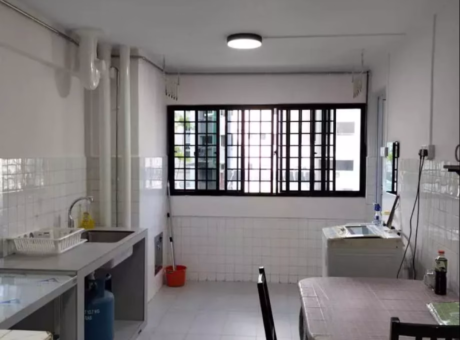 Room Rent • Orchard • 163 Ang Mo Kio Avenue 4 • S$500 • 3-Room (2 BR) • Common Room Photo