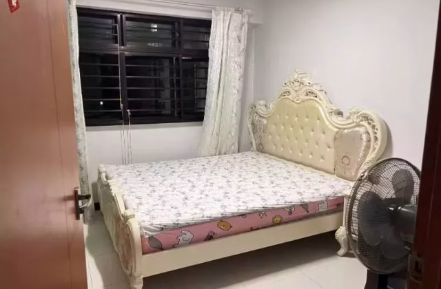 Room Rent • Changi • 170A Punggol Field • S$900 • 4-Room (3 BR) • Common Room