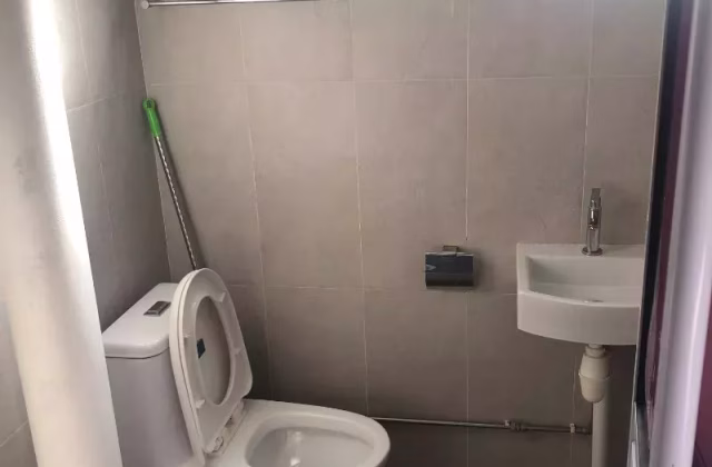 Room Rent • Bukit Timah • 421 Bedok North Road • S$850 • 3-Room (2 BR) • Common Room