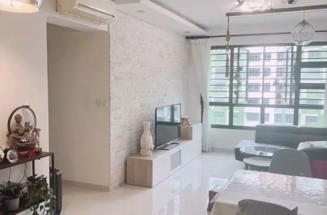 Room Rent • Rochor • 334B Yishun Street 31 • S$1500 • 3-Room (2 BR) • Master Room
