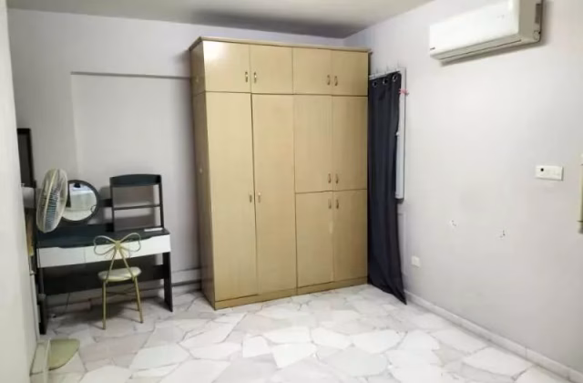 Room Rent • Bukit Batok • 391 Bukit Batok West Avenue 5 • S$1300 • 4-Room (3 BR) • Master Room