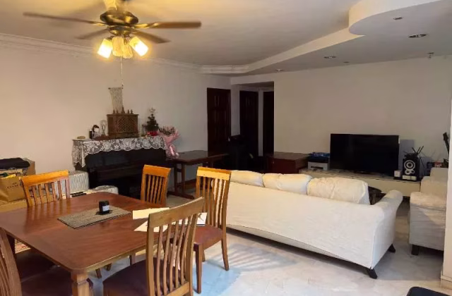 House Rent • Ang Mo Kio • 566 Pasir Ris Street 51 • S$4200 • 5-Room (4 BR) • 1323ft² / 122m²