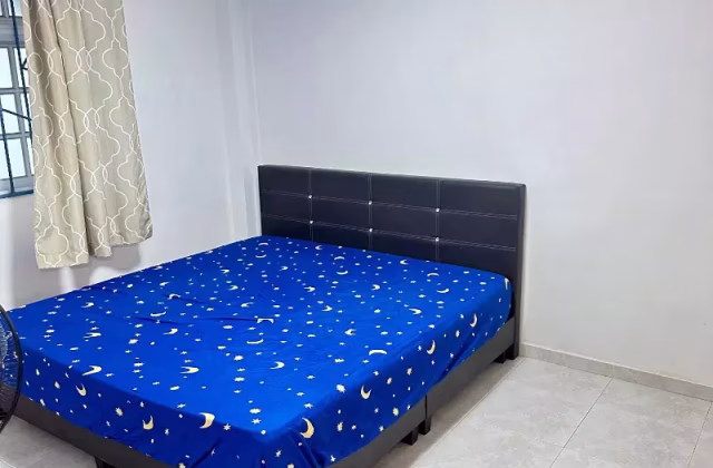 Room Rent • Marine Parade • 157 Lorong 1 Toa Payoh • S$1300 • 3-Room (2 BR) • Common Room