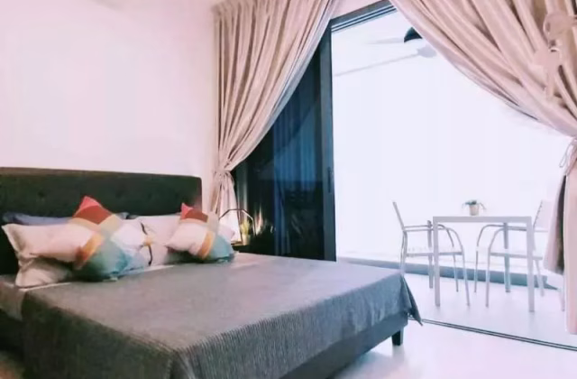 Room Rent • Lim Chu Kang •  The Lakefront Residences • S$1300 • Condo • Common Room