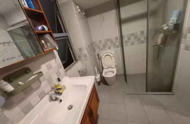 Room Rent • Bukit Timah •  Aquarius By The Park • S$1700 • Condo • Master Room