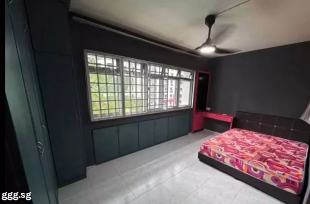 Room Rent • Bishan • 185D Rivervale Crescent • S$1200 • 4-Room (3 BR) • Master Room