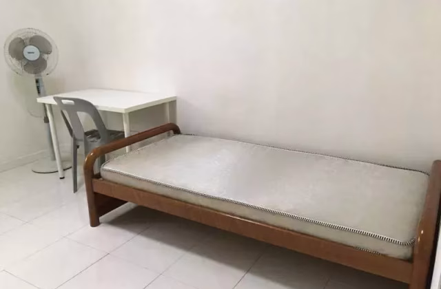 Room Rent • Hougang • 356C Admiralty Drive • S$650 • 3-Room (2 BR) • Common Room