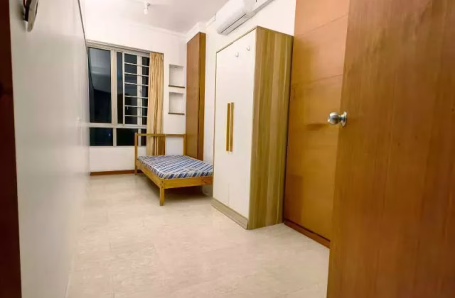 Room Rent • Sembawang •  Northoaks • S$700 • Condo • Maid Room