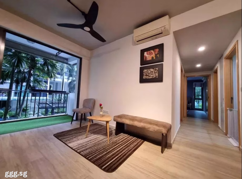 House Sale • Bishan •  Esparina Residences • S$1690000 • Condo • 1001ft² / 92m² Photo