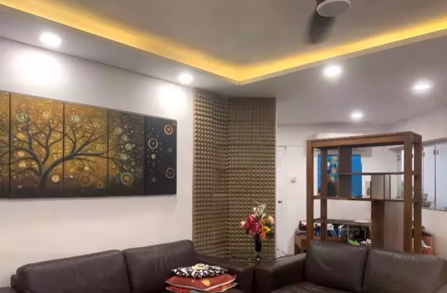 House Sale • Geylang • 2 Teck Whye Avenue • S$558000 • 4-Room (3 BR) • 1216ft² / 112m²