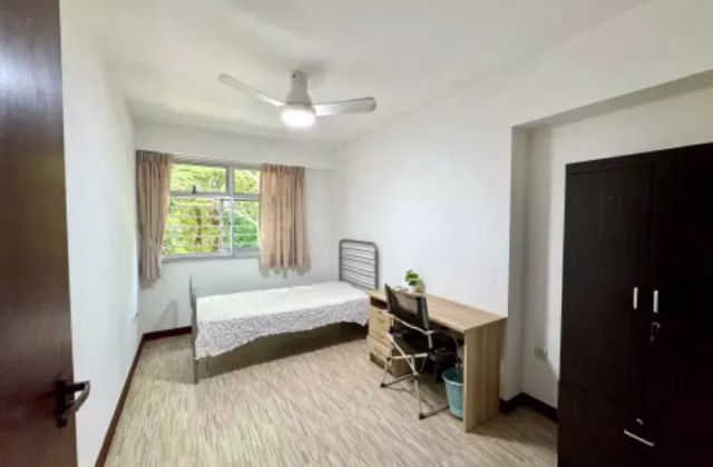 Room Rent • Choa Chu Kang • 18D Holland Drive • S$1200 • 4-Room (3 BR) • Common Room