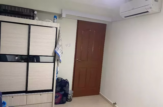 Room Rent • Bishan • 183D Rivervale Crescent • S$1000 • 4-Room (3 BR) • Common Room