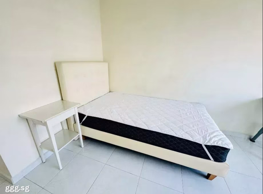 Room Rent • Sembawang • 764 Woodlands Circle • S$750 • 4-Room (3 BR) • Common Room Photo