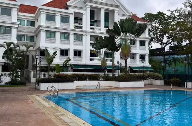 Room Rent • Bukit Timah •  Stratford Court • S$500 • Condo • Common Room