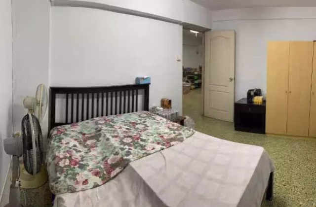 Room Rent • Museum • 34 Whampoa West • S$900 • 3-Room (2 BR) • Common Room
