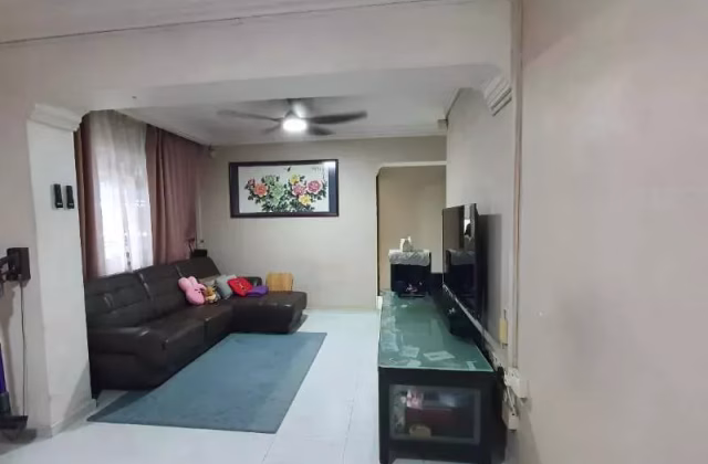 House Sale • Sembawang • 627 Woodlands Avenue 6 • S$553888 • 3-Room (2 BR) • 1001ft² / 92m²