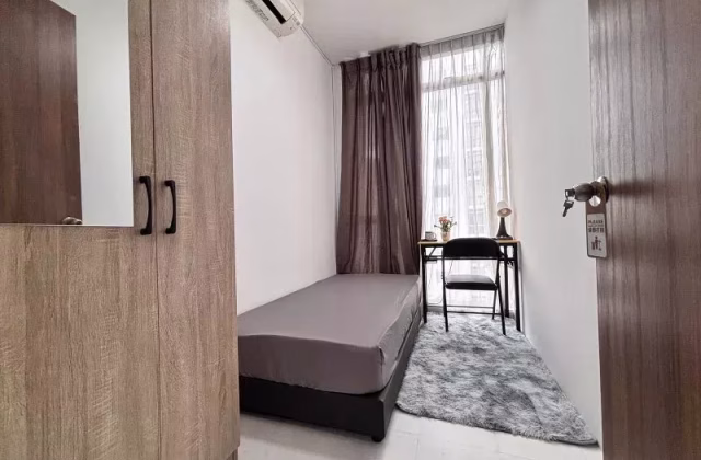 Room Rent • Lim Chu Kang •  The Lakeshore • S$1200 • Condo • Common Room