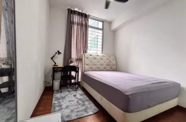 Room Rent • Lim Chu Kang •  The Lakeshore • S$1500 • Condo • Common Room