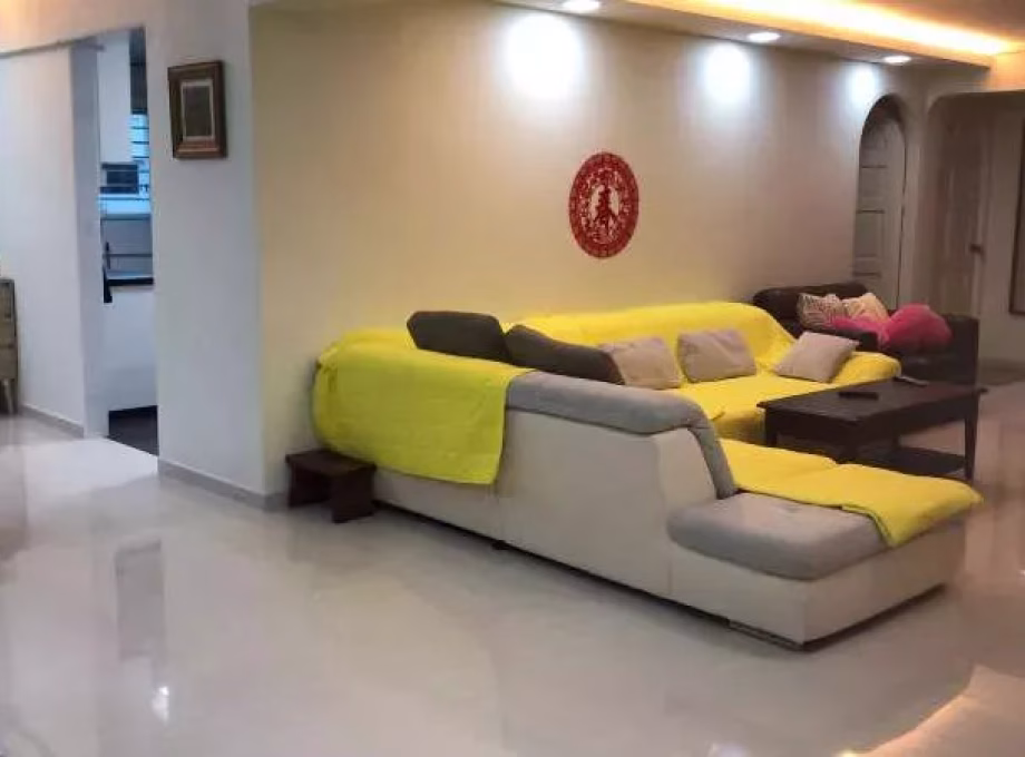 House Sale • Rochor • 632 Yishun Street 61 • S$1080000 • Executive HDB • 1582ft² / 146m² Photo