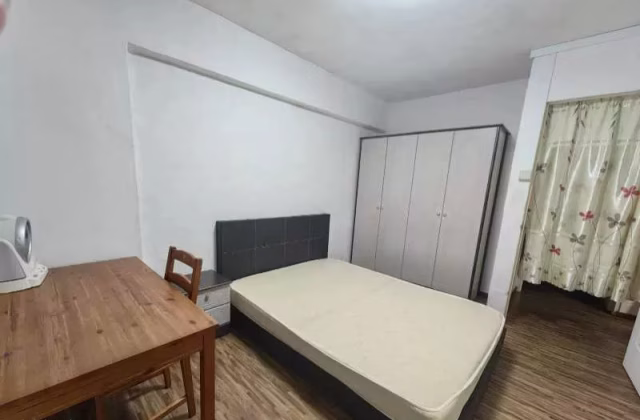 Room Rent • Rochor • 259 Yishun Street 22 • S$1000 • 4-Room (3 BR) • Common Room