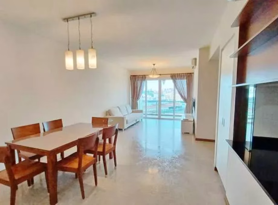 House Rent • Geylang •  The Warren • S$4600 • Condo • 1238ft² / 115m² Photo