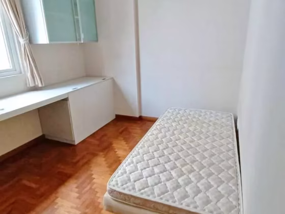 House Rent • Geylang •  The Warren • S$4600 • Condo • 1238ft² / 115m² Photo