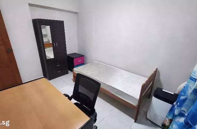 Room Rent • Bukit Merah • 177 Lompang Road • S$850 • 4-Room (3 BR) • Common Room