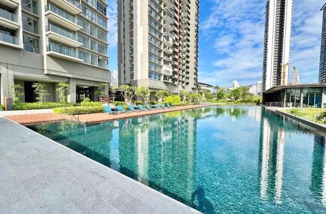 Room Rent • Bukit Panjang •  Clavon • S$2600 • Condo • Master Room