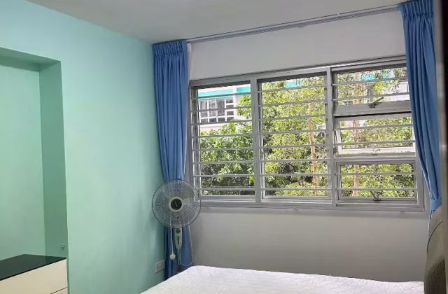 Room Rent • Sembawang • 785C Woodlands Rise • S$650 • 5-Room (4 BR) • Common Room