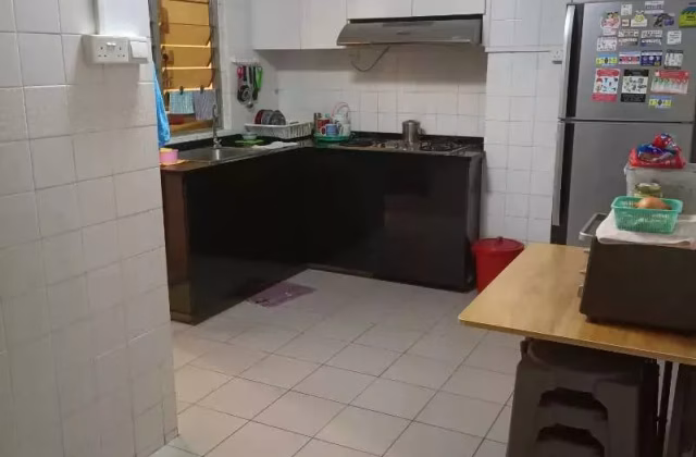 Room Rent • Ang Mo Kio • 605 Elias Road • S$1100 • 5-Room (4 BR) • Common Room