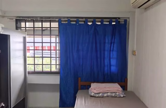 Room Rent • Geylang • 505 Choa Chu Kang Street 51 • S$600 • 5-Room (4 BR) • Common Room