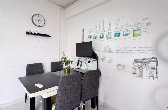 House Sale • Sembawang • 618 Woodlands Avenue 4 • S$560000 • 3-Room (2 BR) • 1033ft² / 95m²