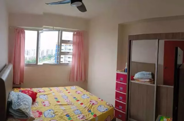 Room Rent • Hougang • 362A Sembawang Crescent • S$1200 • 3-Room (2 BR) • Common Room