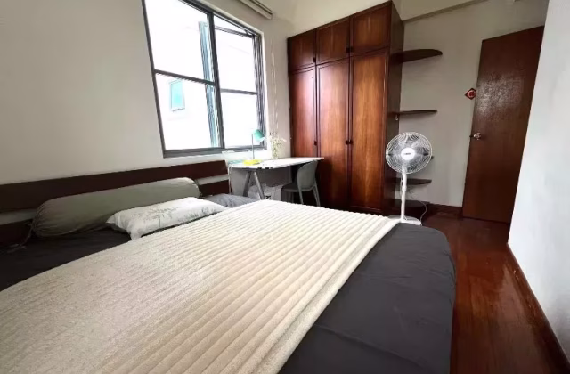 Room Rent • Bukit Merah •  Springdale Condo • S$1250 • 5-Room (4 BR) • Common Room