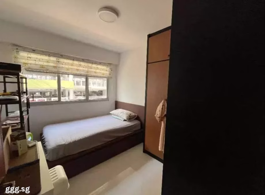 Room Rent • Rochor • 673A Yishun Avenue 4 • S$800 • 4-Room (3 BR) • Common Room Photo