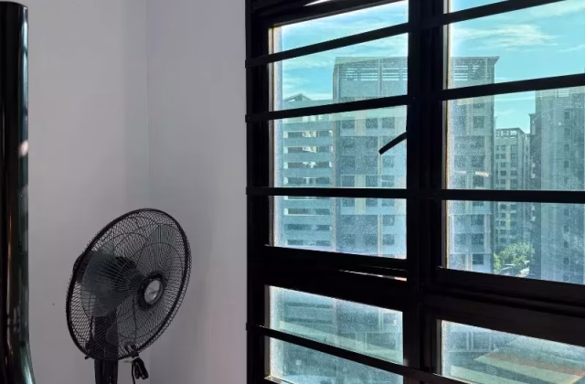 Room Rent • Marine Parade • 215C Bidadari Park Drive • S$1200 • 3-Room (2 BR) • Common Room