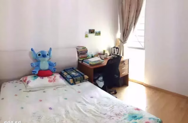 Room Rent • Bukit Batok •  Guilin View • S$1200 • 5-Room (4 BR) • Common Room