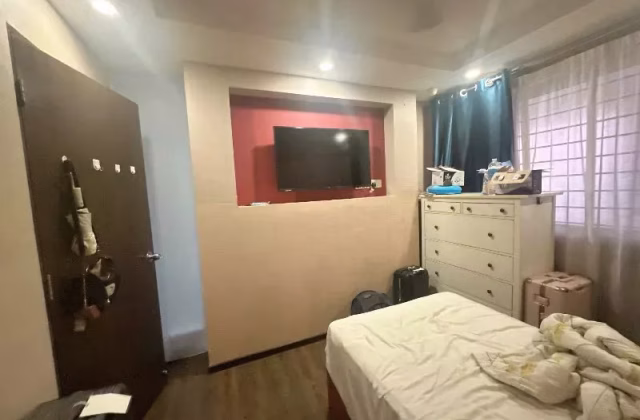Room Rent • Western Water Catchment • 497F Tampines Street 45 • S$700 • 5-Room (4 BR) • Common Room