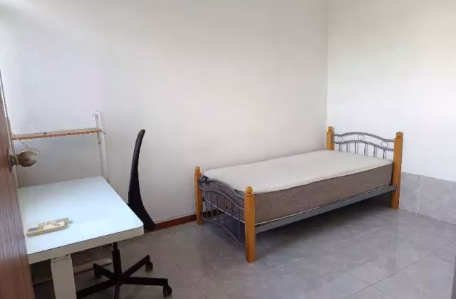Room Rent • Lim Chu Kang •  Lakepoint Condo • S$1200 • Condo • Common Room