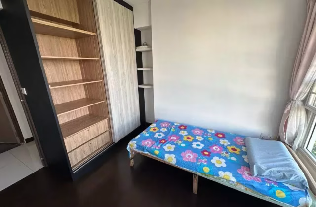Room Rent • Bukit Batok • 296C Bukit Batok Street 22 • S$1200 • 3-Room (2 BR) • Common Room