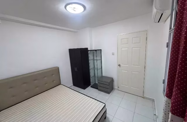 Room Rent • Hougang • 341 Sembawang Close • S$1000 • 3-Room (2 BR) • Common Room