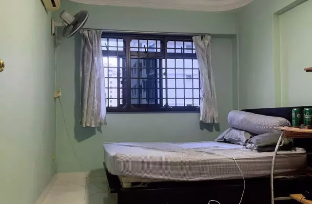 Room Rent • Hougang • 336 Sembawang Crescent • S$550 • 4-Room (3 BR) • Common Room