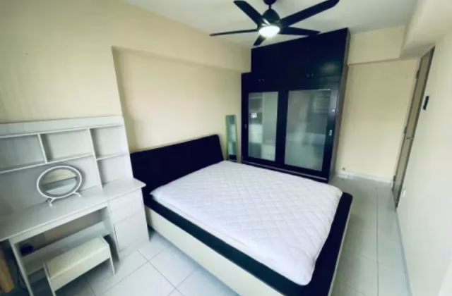 Room Rent • Geylang • 689B Choa Chu Kang Drive • S$900 • 5-Room (4 BR) • Common Room