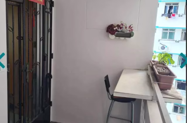 House Sale • Bukit Panjang • 423 Clementi Avenue 1 • S$425000 • 2-Room (1 BR) • 527ft² / 48m²